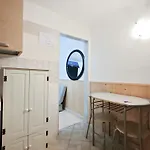 Bandiera Bro Lägenhet *