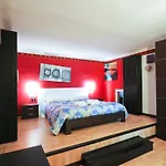 Bandiera Bro Apartment *
